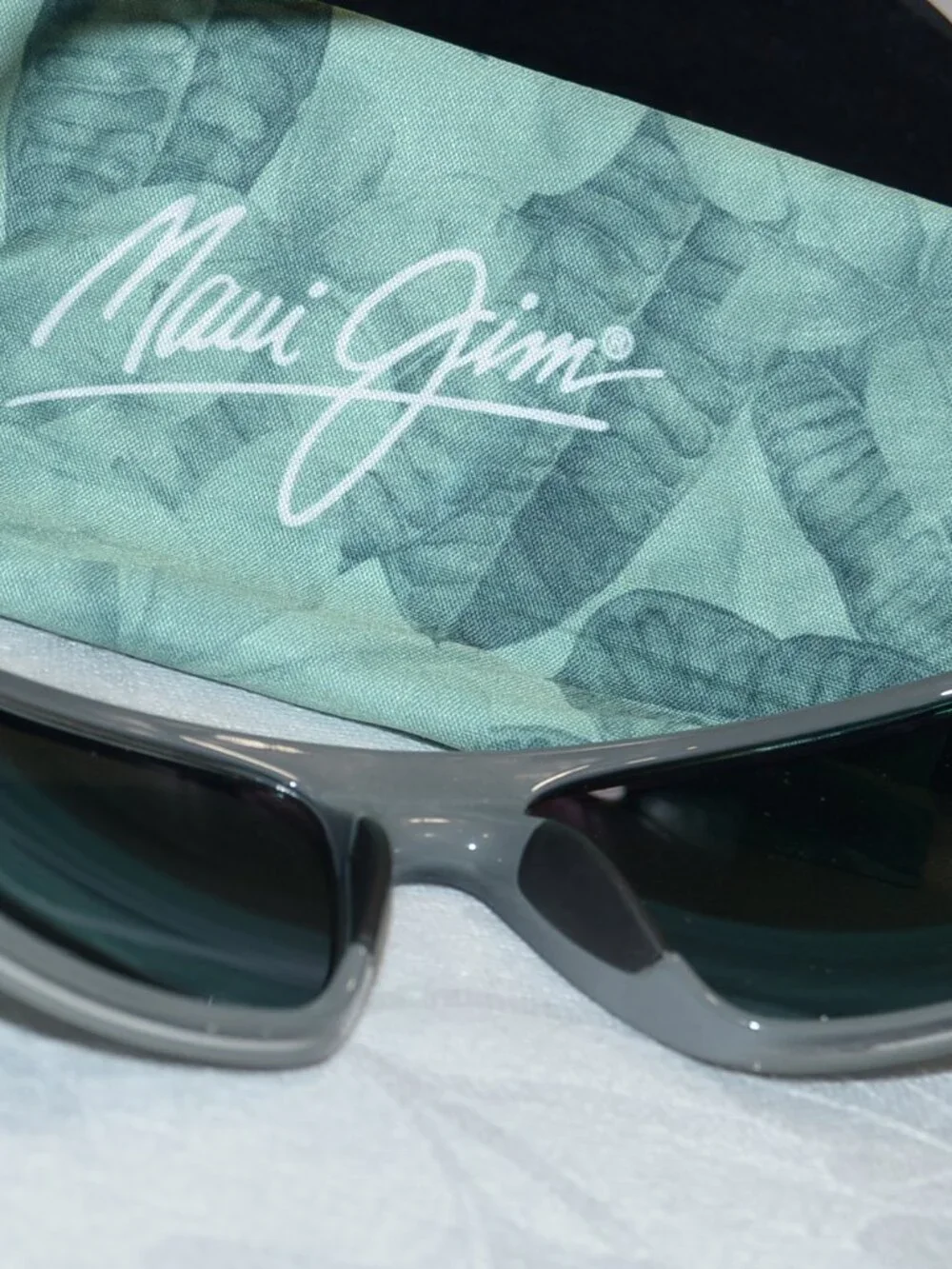 Maui Jim Byron Bay Polarized Sunglasses -- size 62-19 125 -- Made in Italy
